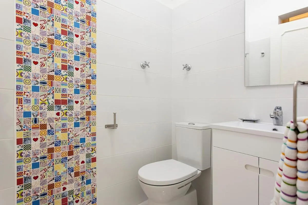 Pensión Ginjinha House - 4 Rooms - Bairro Alto - With Ac! Lisboa